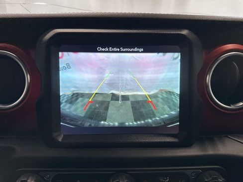 Used 2019 Jeep Wrangler Unlimited Rubicon image 32