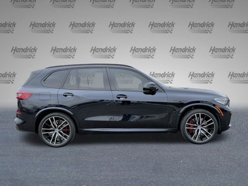 Used 2021 BMW X5 M50i image 6
