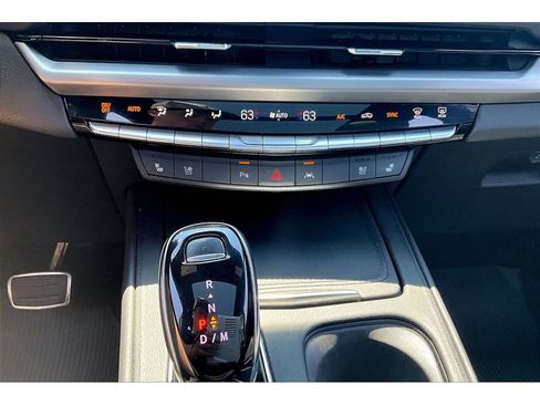 Used 2025 Cadillac XT4 Sport AWD/4WD image 15