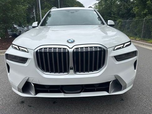 Used 2024 BMW X7 xDrive40i w/ Executive Package AWD/4WD image 2
