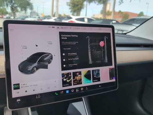Used 2018 Tesla Model 3 Long Range AWD/4WD image 19