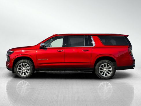 New 2025 Chevrolet Suburban Premier image 4