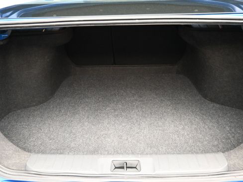 Used 2025 Nissan Sentra SV FWD image 19