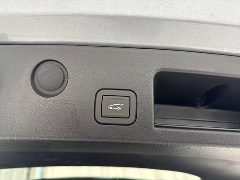 New 2026 Chevrolet Equinox LT w/ Convenience Package II image 13