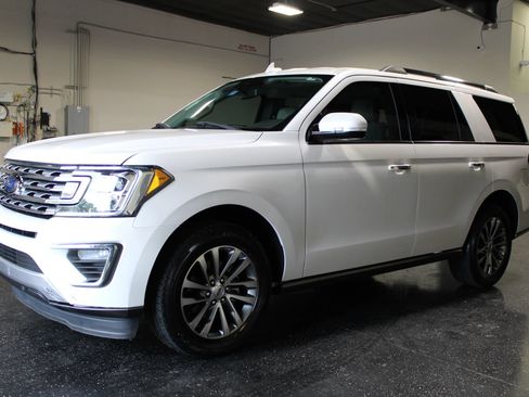 Used 2018 Ford Expedition Limited w/ Driver Assistance Package RWD image 7