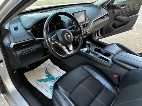 Used 2021 Nissan Altima 2.5 SR FWD image 28