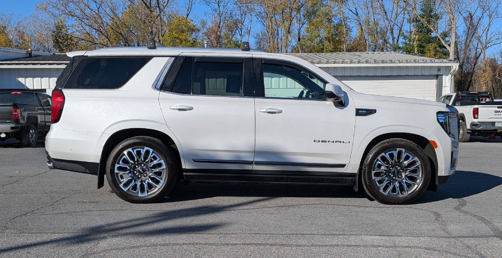 Certified 2023 GMC Yukon Denali Ultimate AWD/4WD image 5