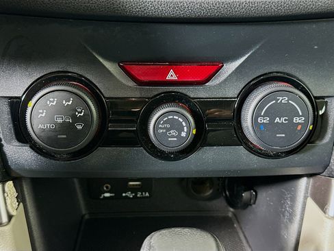 Used 2020 Subaru Forester Premium image 23