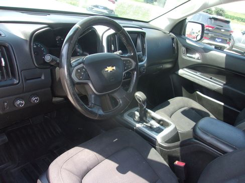 Used 2022 Chevrolet Colorado LT w/ Fleet Safety Package AWD/4WD image 13