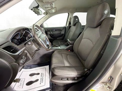 Used 2017 Chevrolet Traverse LT w/ Style and Technology Package AWD/4WD image 19