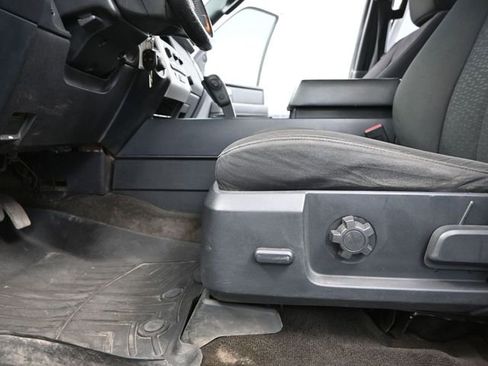 Used 2015 Ford Expedition XL image 19