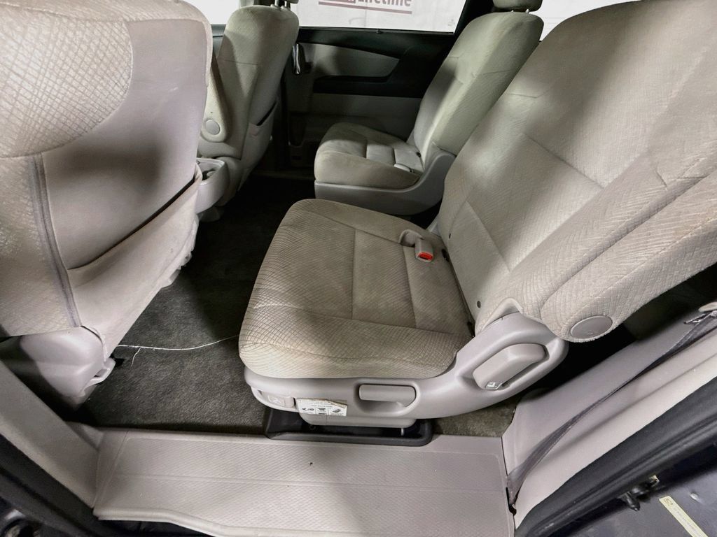 Used 2017 Honda Odyssey SE image 26