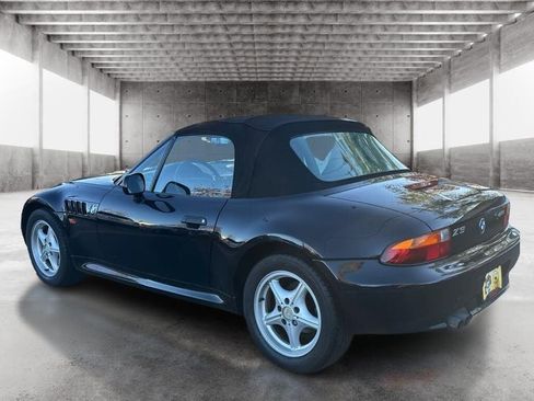 Used 1999 BMW Z3 2.5i image 5
