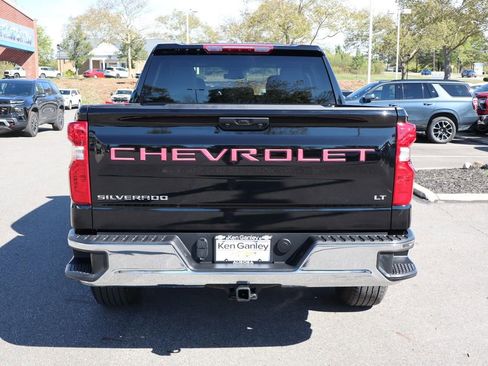 Used 2024 Chevrolet Silverado 1500 LT image 32
