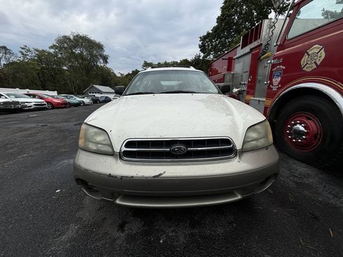 Used 2002 Subaru Outback Wagon AWD/4WD image 4