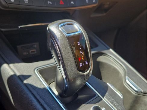 Used 2019 Cadillac XT4 Premium Luxury AWD/4WD image 15