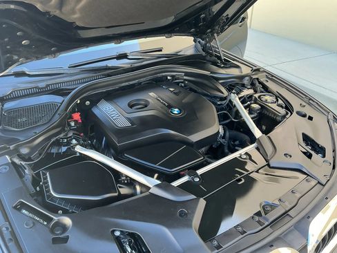 Used 2019 BMW 530i w/ Convenience Package RWD image 28