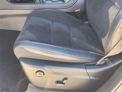 Used 2025 Dodge Durango GT image 23