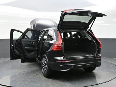 Used 2025 Volvo XC60 B5 Plus w/ Climate Package AWD/4WD image 39