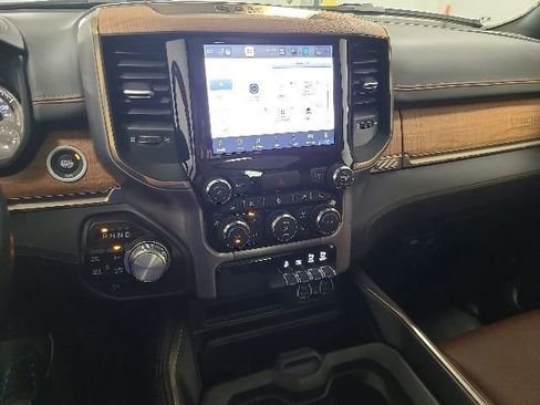 Used 2022 RAM 1500 Limited w/ Body Color Bumper Group AWD/4WD image 31