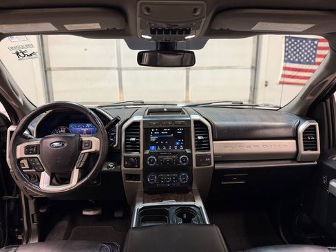 Used 2019 Ford F250 Lariat image 29