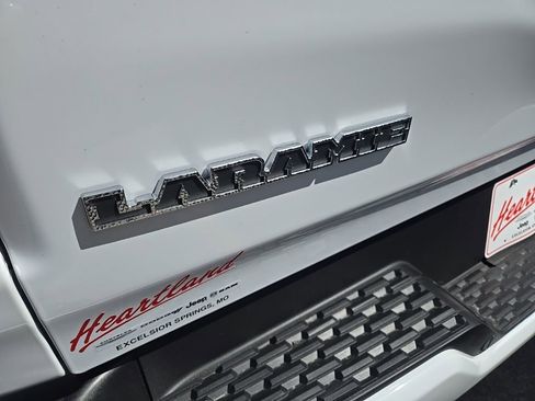 New 2026 RAM 1500 Laramie w/ Laramie Preferred Package AWD/4WD image 25