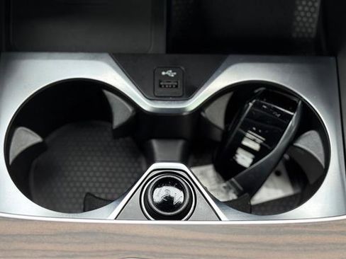 Used 2023 BMW X7 xDrive40i w/ Premium Package image 43