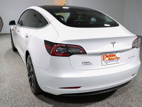 Used 2020 Tesla Model 3 Long Range AWD/4WD image 9