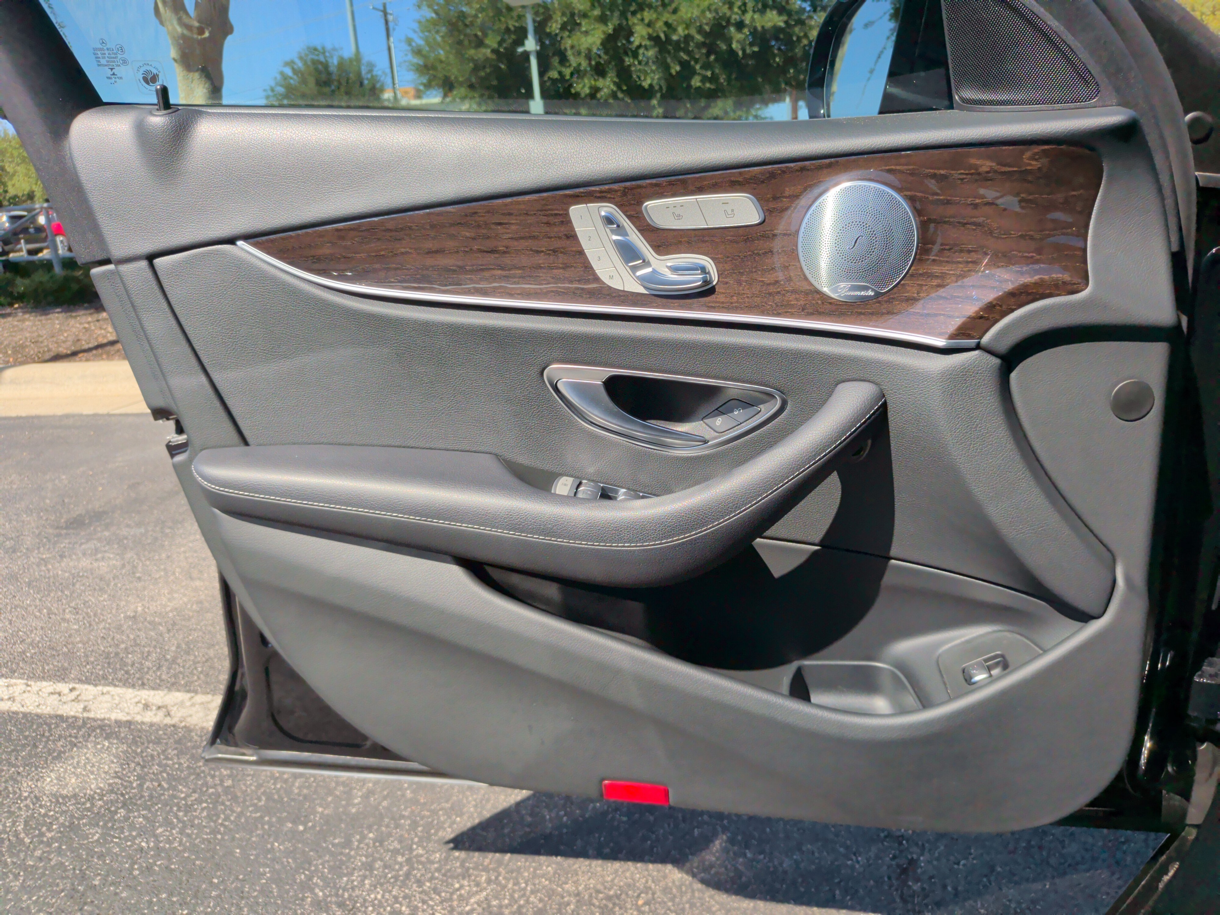 Used 2019 Mercedes-Benz E 300 image 29