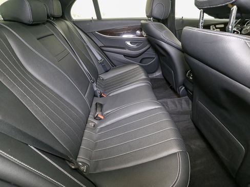 Used 2021 Mercedes-Benz E 350 4MATIC Sedan image 22