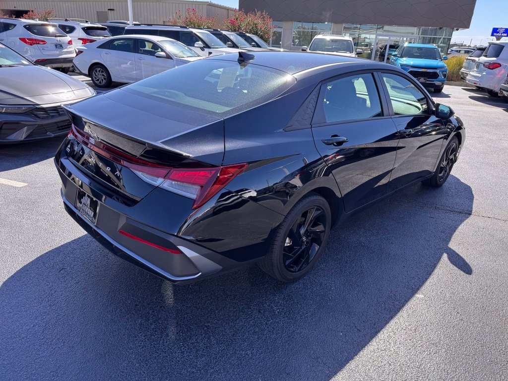 Used 2026 Hyundai Elantra Sport FWD image 5