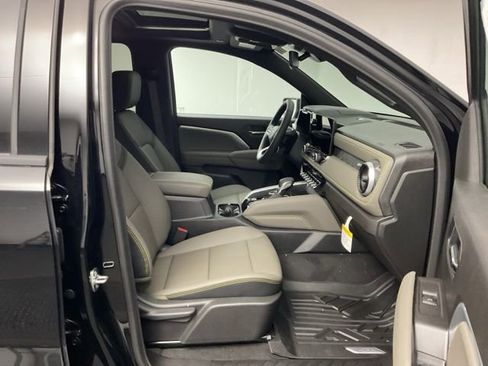 New 2026 Chevrolet Colorado ZR2 w/ Technology Package AWD/4WD image 26