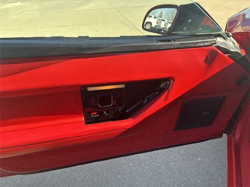 Used 1989 Chevrolet Corvette Convertible image 16