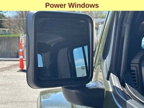 Used 2022 Jeep Gladiator Sport AWD/4WD image 7