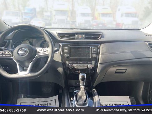 Used 2019 Nissan Rogue SL AWD/4WD image 15