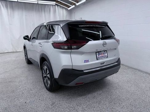 Used 2022 Nissan Rogue SV FWD image 4