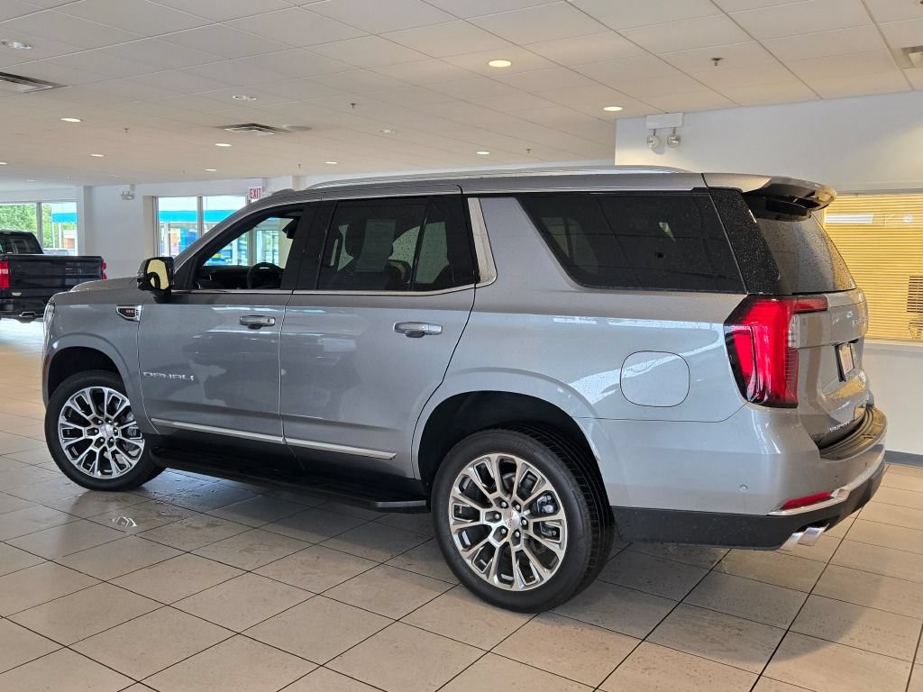 Used 2025 GMC Yukon Denali AWD/4WD image 15