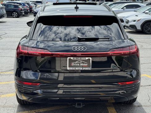 Used 2024 Audi Q8 e-tron Premium Plus w/ Premium Plus Package AWD/4WD image 10
