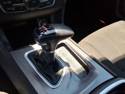 Used 2023 Dodge Charger SXT RWD image 6