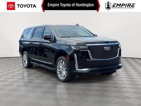 Used 2023 Cadillac Escalade ESV Premium Luxury AWD/4WD image 1