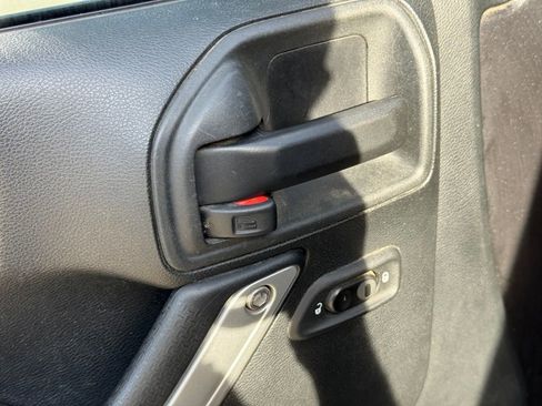 Used 2017 Jeep Wrangler Unlimited Sahara w/ Connectivity Group image 11