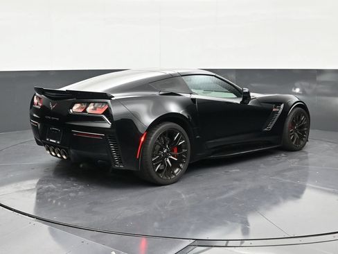 Used 2019 Chevrolet Corvette Z06 RWD image 5