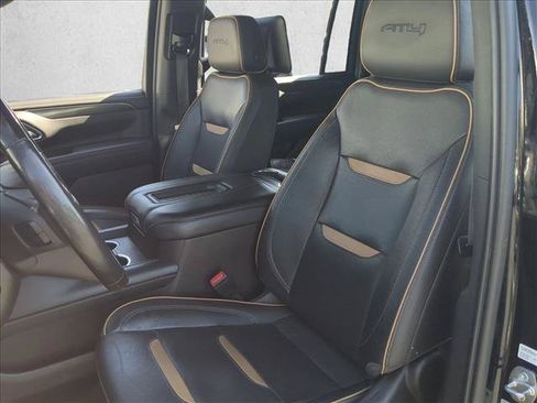Used 2021 GMC Yukon XL AT4 w/ AT4 Premium Package AWD/4WD image 17