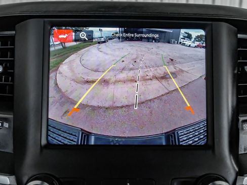 Used 2024 RAM 2500 Big Horn AWD/4WD image 21