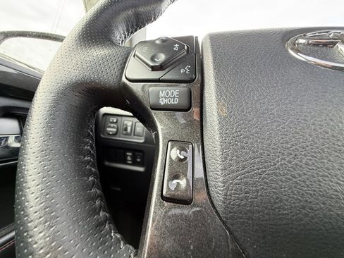 Used 2024 Toyota 4Runner TRD Off-Road Premium image 17