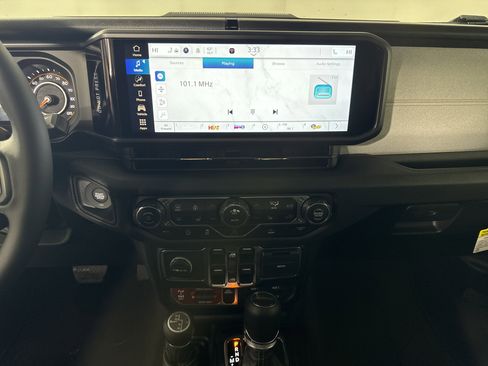 New 2026 Jeep Gladiator Willys image 25