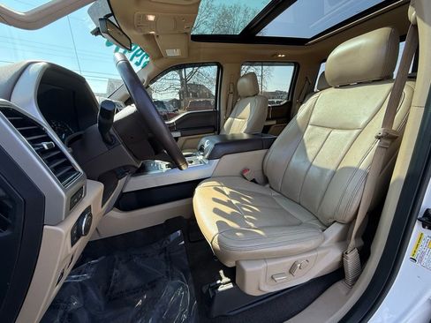 Certified 2018 Ford F150 Lariat image 17