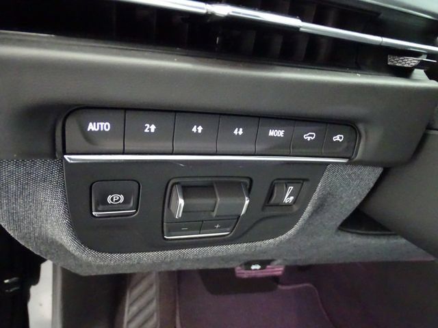 Certified 2026 Cadillac Escalade Platinum Sport AWD/4WD image 12