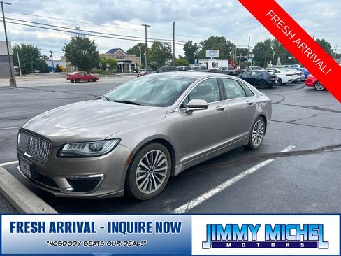Used 2019 Lincoln MKZ Premiere FWD image 2