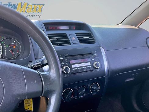 Used 2007 Suzuki SX4 AWD Hatchback image 9